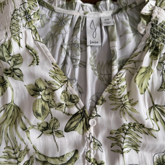 Joie Floral Peasant Blouse in Green & White – Size S - Picture 4 of 10